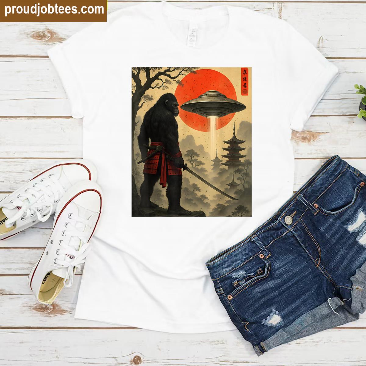 Samurai Bigfoot Japanese Ufo Vintage Graphic Funny Art Shirt